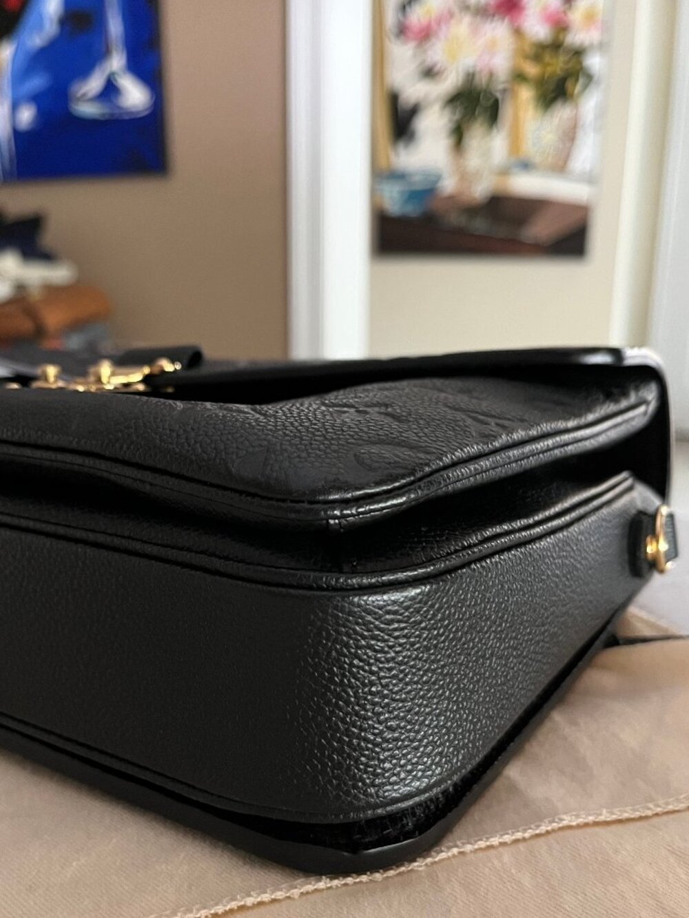 Louis Vuitton Pochette Métis in Monogram Empreinte Black Leather - Authentic - Picture 10 of 17